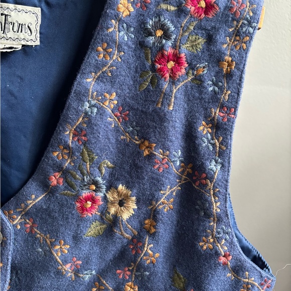 Vintage Tantrums Blue Embroidered Flowers Vest Size Large Wool Blend - Picture 4 of 4